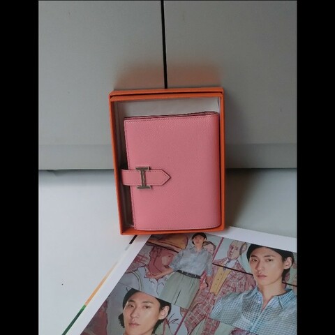 Hermes 銀H釦粉皮中夾 bearn