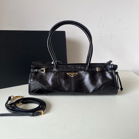 98新 Prada/普拉達黑金softlux 中號