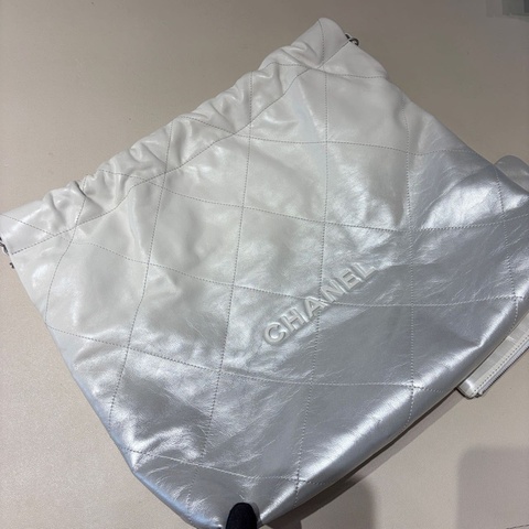 Chanel 22bag medium