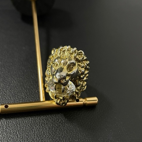 Gucci 獅子戒子