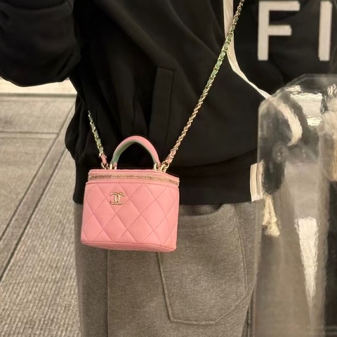 chanel 香奈兒 新款 羊皮 粉色拼綠色 手柄  鏡子 化妝盒 小盒子包 芯片款
