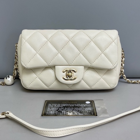 Chanel香奈兒 cf大迷你白色全皮珍珠鏈條包 尺寸18×11×5
