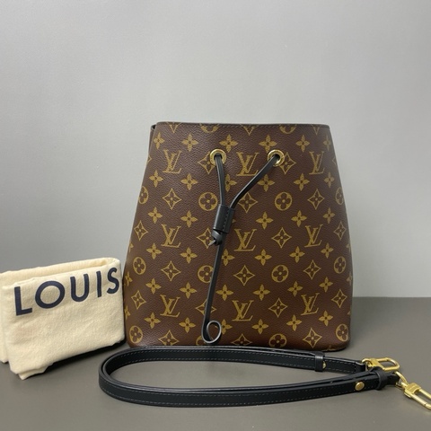LV/路易威登老花水桶包
