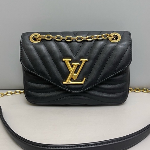 LV路易威登 New Wave黑色全皮單肩斜挎包芯片款，尺寸21×15×5