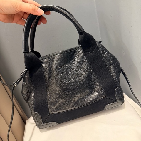 Balenciaga 巴黎世家 油蠟皮革 Cabas XS 斜背包 黑