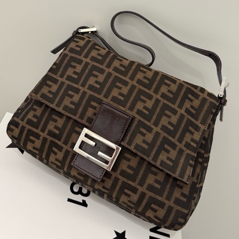 【近新閒置品】FENDI 芬迪Zucca Mamma Baguette雙F老花銀扣大號法棍腋下包單肩包