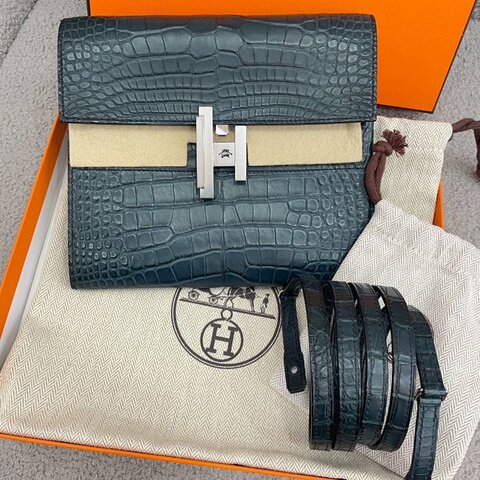 愛馬仕 Hermès Cinhetic To Go V0盧梭綠 方口鱷魚 銀扣 全新 Y刻