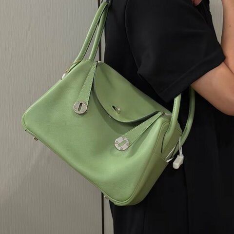 HERMES 酪梨綠銀扣Lindy26手提肩背包26*17*13 98新配件盒子 塵袋 吊牌