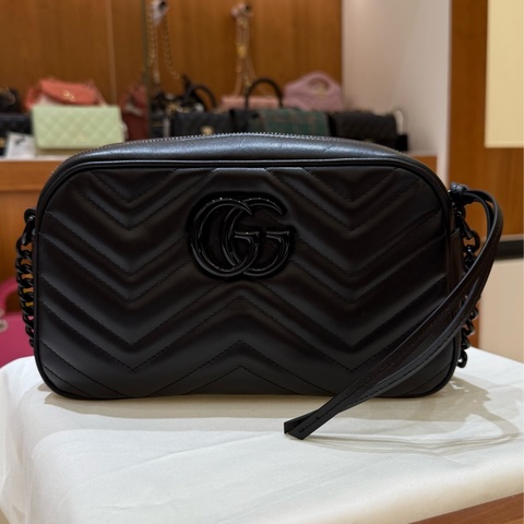 Gucci GG Marmont相機包 小號 黑色