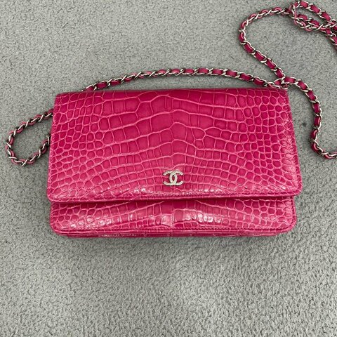 香奈兒 Chanel WOC 19cm 玫紅色 鱷魚皮 銀扣