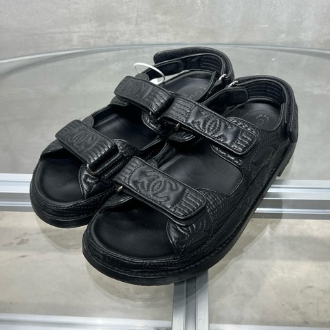Chanel/香奈兒 黑色全皮so black 魔術貼涼鞋 尺碼/37.5碼