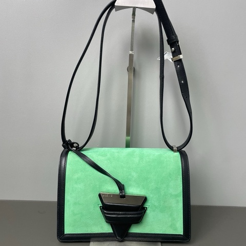 LOEWE/羅意威  Barcelona 經典巴塞羅那三角包