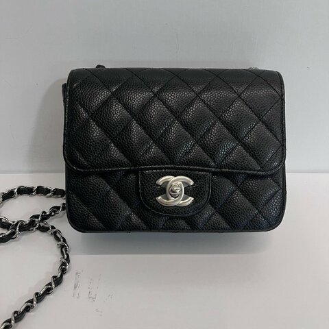 Chanel 方胖黑銀荔枝牛