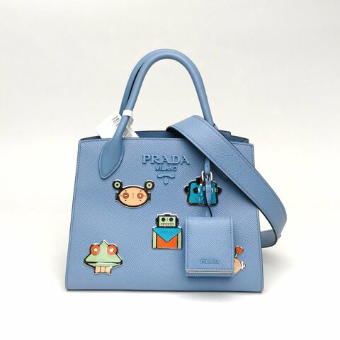 PRADA Monochrome系列手提包藍色牛皮革銀扣機器人徽章款肩背包