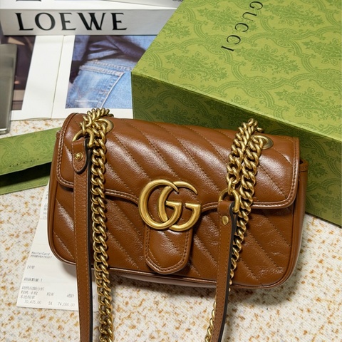 Gucci • 經典焦糖色金釦Marmont 馬蒙22 #近全新🆕 #大全配🈶台灣購證