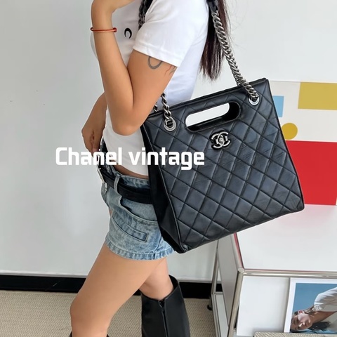 Chanel • 經典黑銀孟買鏈條拖特包 #99🆕 #🈶購證