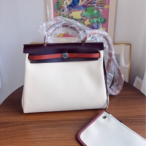 Hermes 愛馬仕 herbag31 冰川白拼馬鞍紅色 U刻