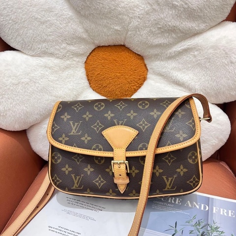 Louis Vuitton • 經典老花法棍包 #99🆕 #閒置