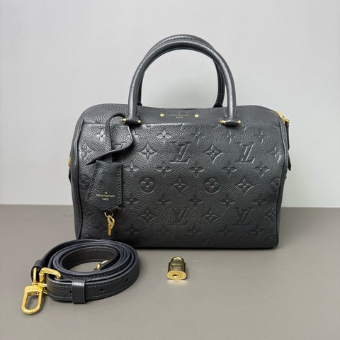 Louis Vuitton • 經典黑色老花全皮壓紋Speedy 25 #🈶原廠背帶