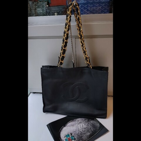 Chanel 粗金鍊黑皮大方托特包