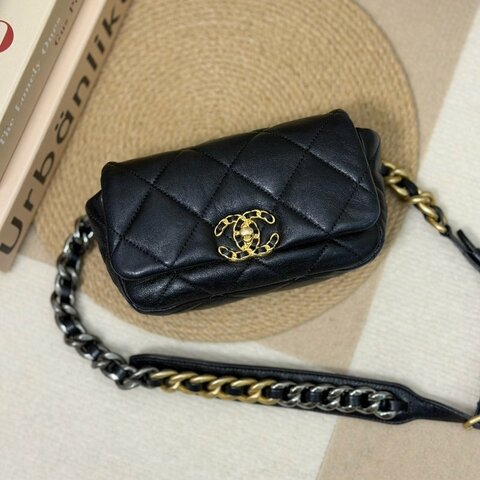 🏷️Chanel 香奈兒．19 鍊條腰包胸包