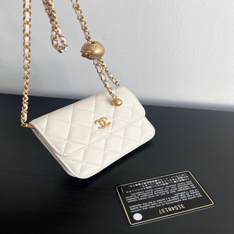 Chanel香奈兒白色金球mini woc