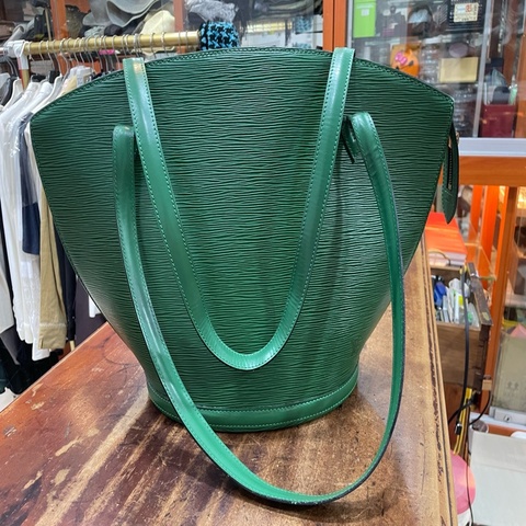lv epi綠色水波紋肩背包