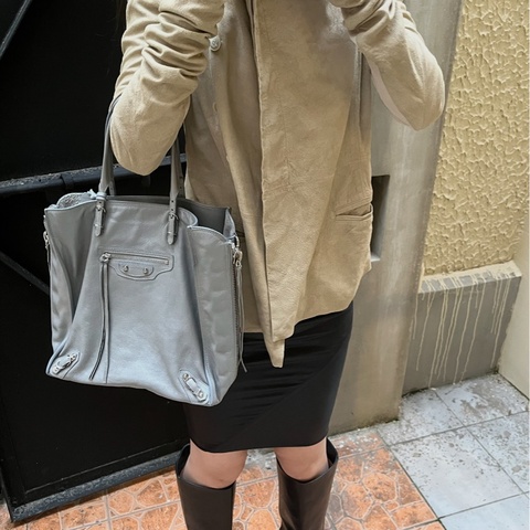 【超有Taste時髦精✨全網最低價❤️‍🔥】BALENCIAGA/巴黎世家 灰色機車包Tote