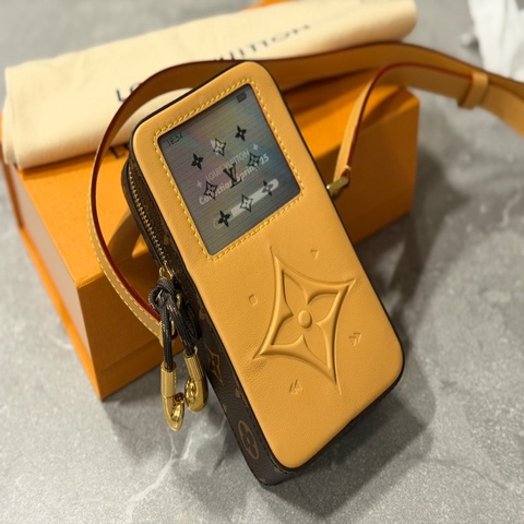 LV Music Player Wearable Wallet M14063
