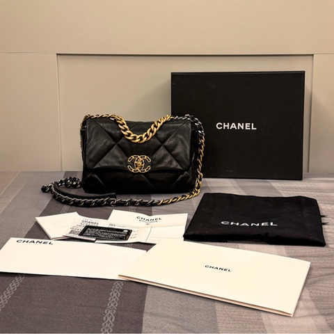 超級大全配 購證 保卡 發票 收據 盒子 防塵袋 完整 chanel  黑金  19bag  小號