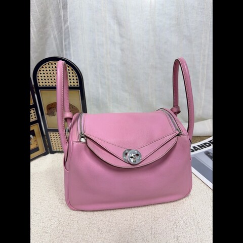 Hermes Lindy26 櫻花粉銀扣 Swift皮 肩背包