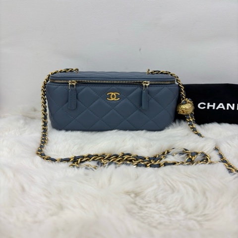 Chanel 香奈兒23K 藍色羊皮金球化妝盒 盒子包 23年芯片款