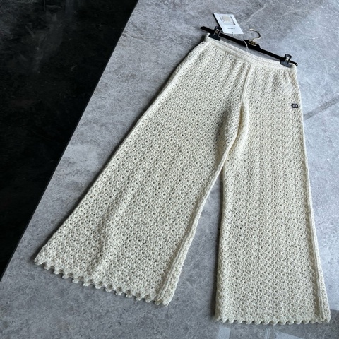 Chanel26M奶白色针织镂空长裤fr36~~