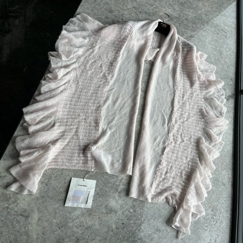 Chanel25K粉色披肩frM~~