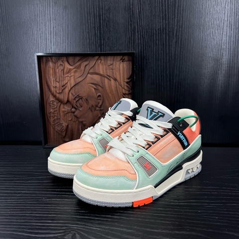 Louis Vuitton路易威登 trainer 粉綠黑 36碼