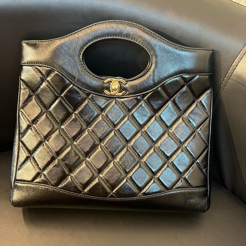 Chanel香奈兒 黑金31bag小號 油臘牛皮手提單肩斜挎包 芯片款。