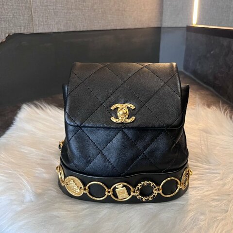 CHANEL 造型圈圈後背包 黑色
