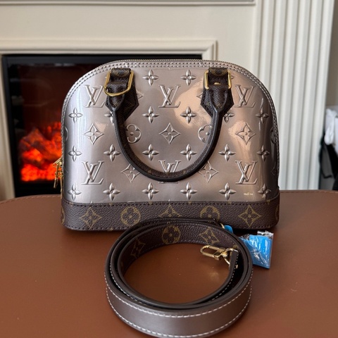 Louis Vuitton LV路易威登 alma bb 季節限定 手提單肩斜挎包  鎖丟失