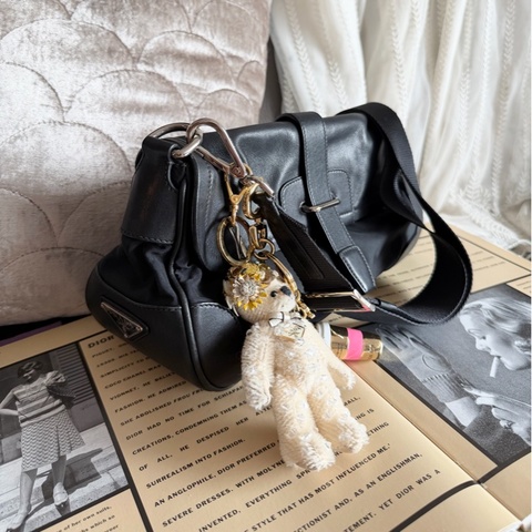 普拉達 包 黑色 斜背 尼龍 prada east west bag black