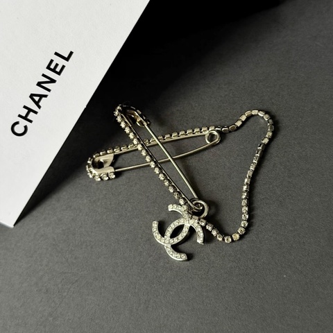 H chanel 銀 別針 logo 包邊 胸針