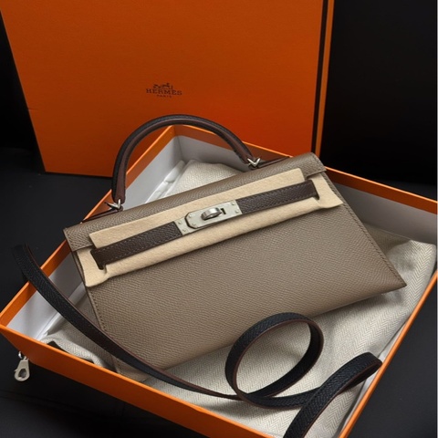 Hermès Mini Kelly II Etoupe (18) / Ecorce (4C) / Black (89) Tricolor Epsom x phw