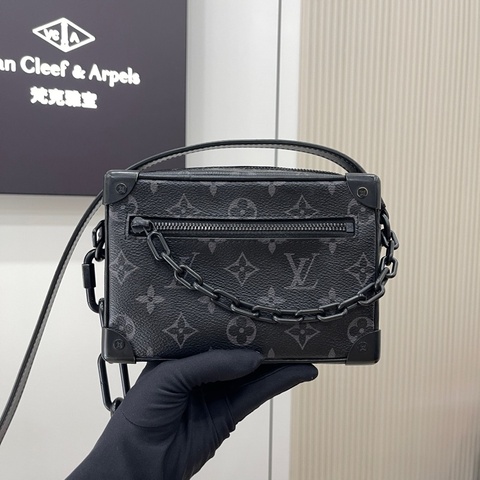 LV路易威登 mini soft trunk磨砂 黑武士盒子包 晶片款
