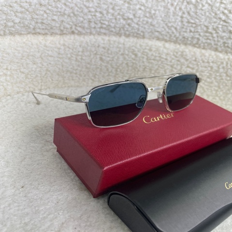 全新Cartier 卡地亞 鈦合金框搭配藍色鏡片太陽眼鏡
