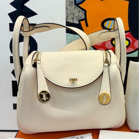 Hermes 愛馬仕：Lindy mini 二代 奶油白  金扣 TC皮