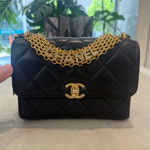 99新香奈兒/Chanel 22S 黑金方胖子 羊皮 21×6×15cm