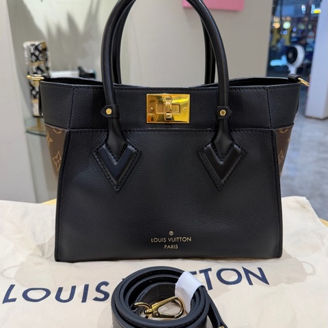 路易威登/Louis Vuitton On My Side老花拼皮手提斜挎包】 純芯片款/