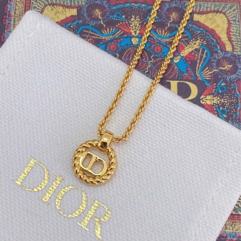Christian Dior 經典金色CD麻花邊項鍊✨