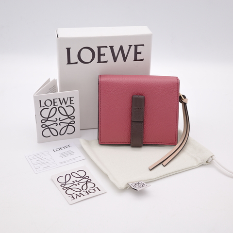 Loewe 羅威 梅子色 牛皮 二折短夾 （鈔票位+零錢位）
