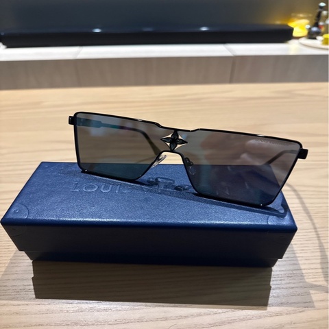 LV Clash Mask 太陽眼鏡 Z1899U （近全新）