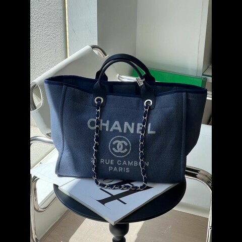 Chanel 大號藍色沙灘包托特包